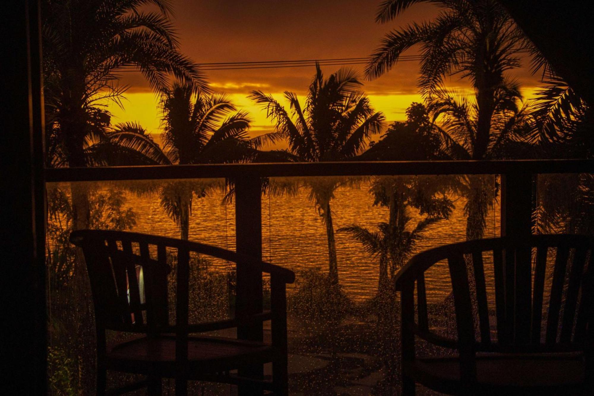 Ramada Suites By Wyndham Seafront Coral Coast Korotogo Exteriör bild