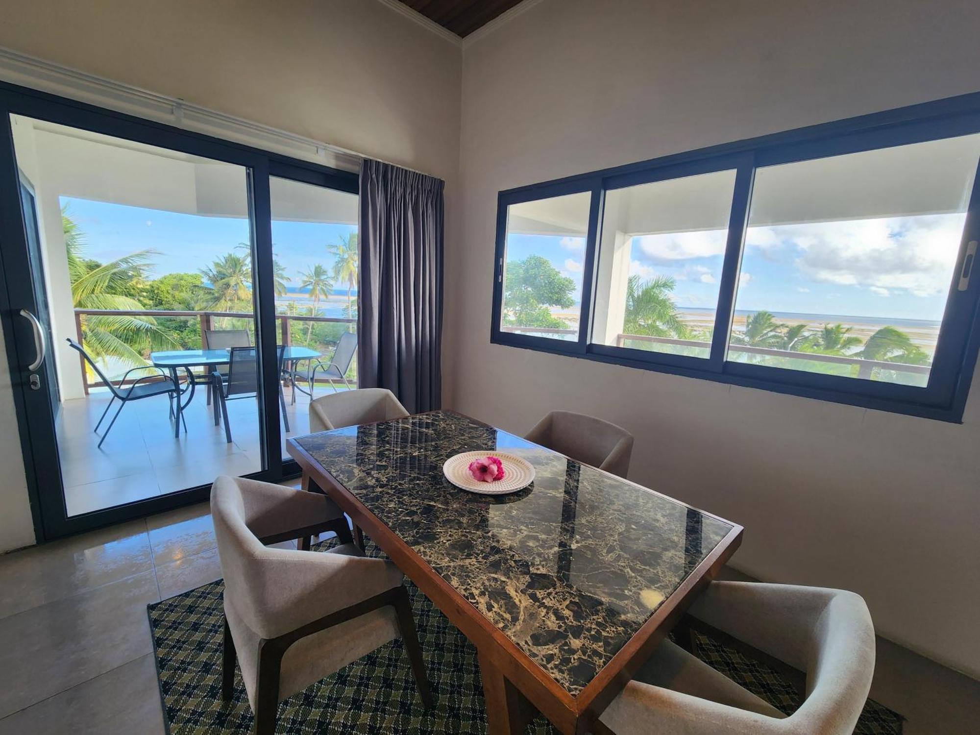 Ramada Suites By Wyndham Seafront Coral Coast Korotogo Exteriör bild